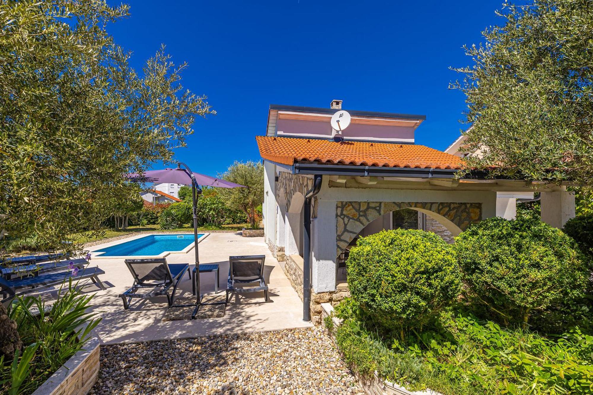 Holiday House Kai With Private Pool Pinezici  Exterior photo